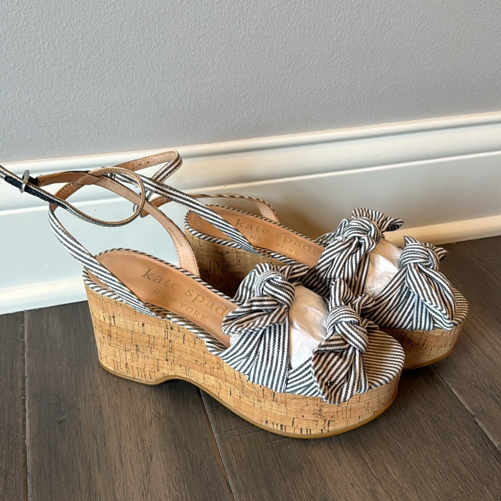 Kate Spade Wedge / Ankle Strap Platform Sandal size 7.5